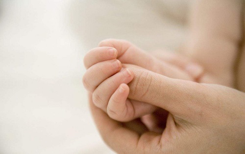 赴泰生孩子费用多少？试管孩子健康吗？